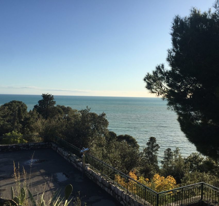 09546465-F475-4248-9F25-50C7CF028966